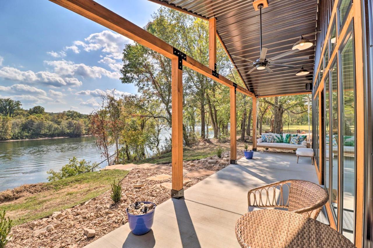 Modern Norfork House With Patio On White River! Bagian luar foto