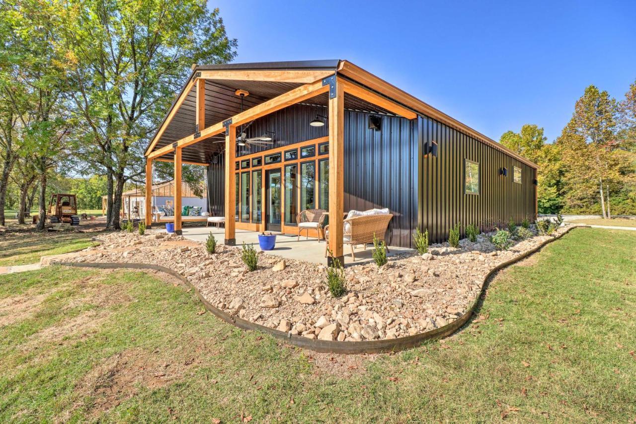 Modern Norfork House With Patio On White River! Bagian luar foto